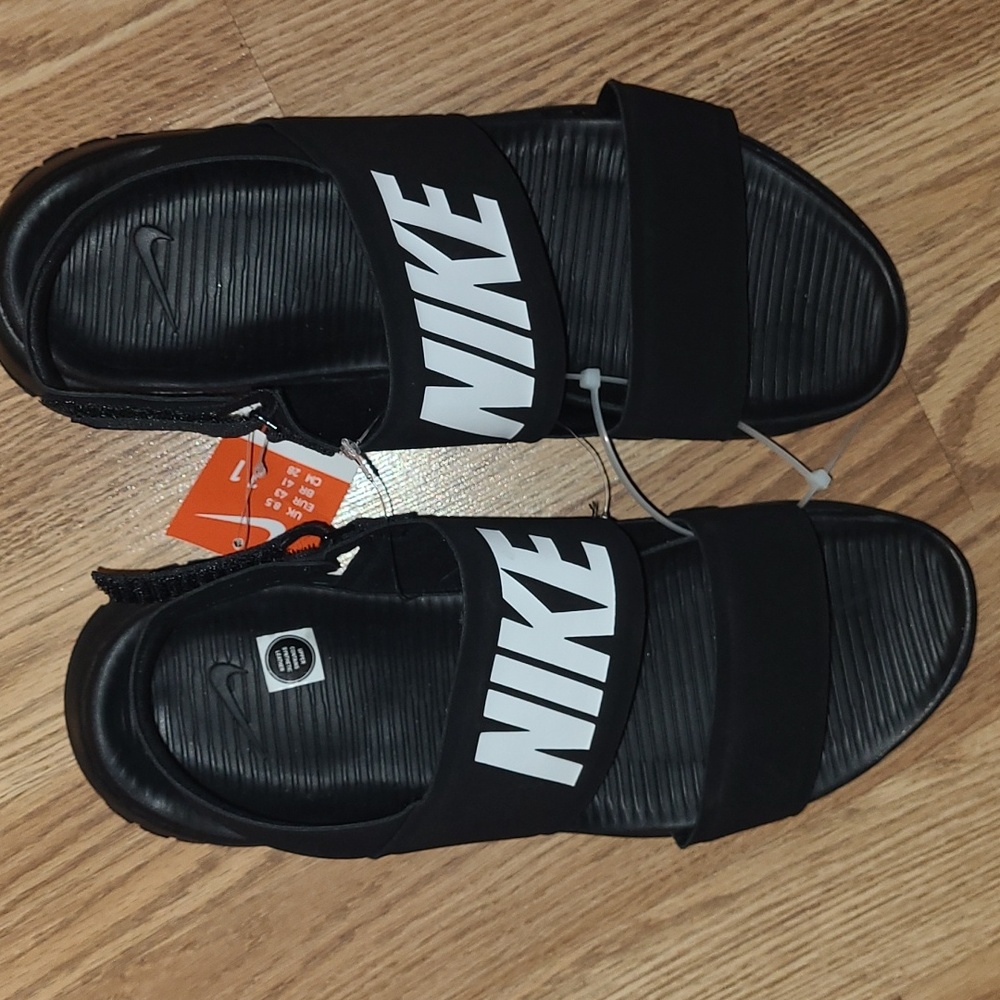 Brand new Nike Tanjun Sandals size 11 - Picture 6 of 6